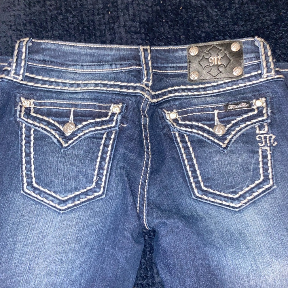 Jeans - Picture 9 of 9